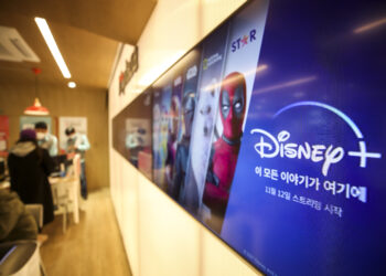 “넷플릭스 기다려” 디즈니, 330억달러 쏟아붓는다