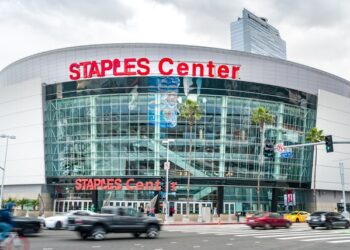스테이플스 센터 이름 12월 25일 바뀐다..크립토닷컴