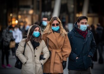 코로나 공포 다시 덮친 유럽…각국 봉쇄 ‘유턴’