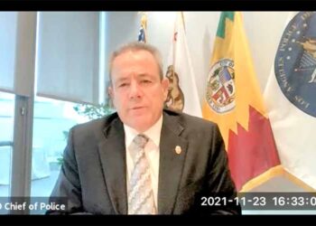 “누가 경찰예산 줄이자 했나..식당서 권종강도까지 누가 책임지나”