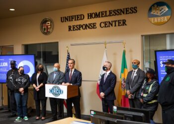 LA시, “노숙자 문제, 더 이상 경찰 출동 안한다”