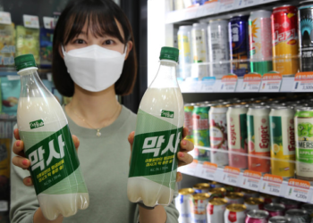 “막걸리와 사이다. 너구리와 카레, 케찹과 마요네스”