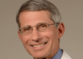 파우치 “오미크론, 델타보다 ‘거의 확실히’ 덜 심각”