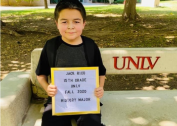 초등학교 낙제해 대학 입학..15살 최연소 졸업