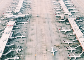 5차 대확산, 땡스기빙때문이었나..일부 지역 확진자 8배 폭증