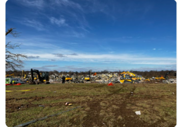 켄터키 양초공장의 비극..성탄수요 밀려 대피 못해
