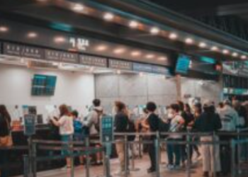 오미크론 확산에…전세계 항공 대란 계속