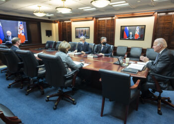 .바이든, “우크라이나 도발 좌시 안해”..푸틴에 강력 경고