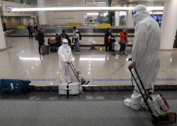 오미크론 공기 전파됐나…확진자들 접촉 없었다