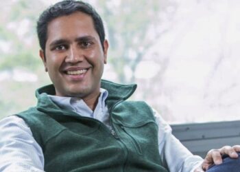 줌으로 900명 해고 미 기업, ..직원에 “멍청한 돌고래들”