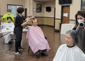 “최고 미용사님들이 이쁘게 해주셨네요”