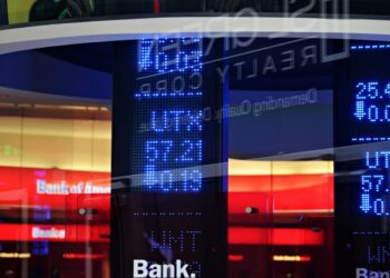 뉴욕증시, ‘오미크론 주시’ 혼조 마감…나스닥 0.56%↓