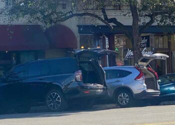 “문 열어 놨으니 부수지는 마”  차량 절도 기승  ‘오픈 주차’ 유행