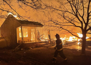 (2보)덴버 교외지역 초토화…콜로라도 주택 1천가구 전소