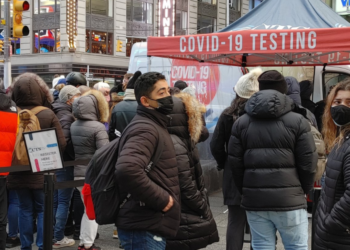 새해 미국 확진자 일평균 40만명 …뉴욕·플로리다 수직 상승