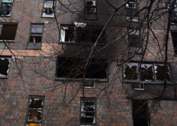 뉴욕 아파트 ‘전례 없는’화재, 19명 사망 대참사