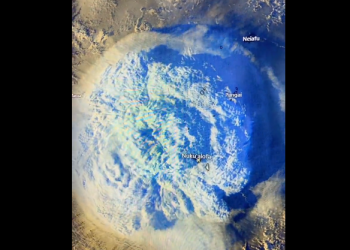 위성에 잡힌 놀라운 화산 폭발 장면(영상)..사망자 발생