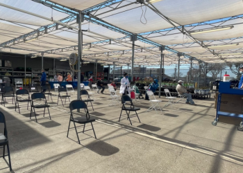 터스틴 백신접종소 마스크 난동 남성 결국 체포 기소