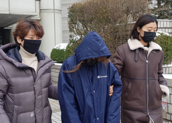 아이돌학교 투표조작 프로듀서 2심서 징역 8개월