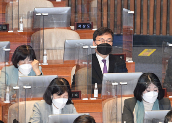 퇴출될 국회의원, 윤미향·이상직·박덕흠…43년 만에 제명될까