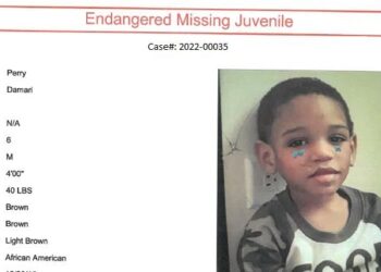 찬물 샤워 체벌 중 아들 숨지자 시신 내다 버린 비정한 엄마