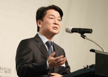 “대선 전날까지 단일화 없다…이재명 욕설도 공개해야”