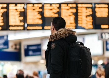 최악, 최장기 항공대란 당분간 지속..11일간 2만2천편 취소
