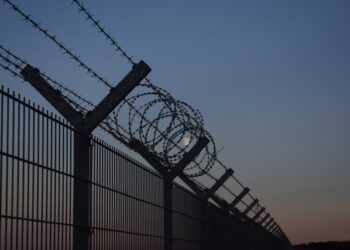 폴란드 국경장벽 설치키로..벨라루스 난민 봉쇄