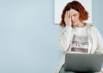 “아무것도 하고 싶지 않아” 극도의 무기력, 번아웃 호소 미국 노동자 급증