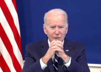 “전 국민에 고품질 마스크 무료 제공한다”