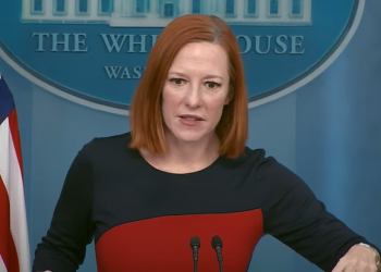 백악관 “‘닭장 위 여우’는 러시아”