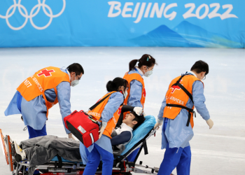 불운에 울고 황당 판정에 당했다[베이징2022]