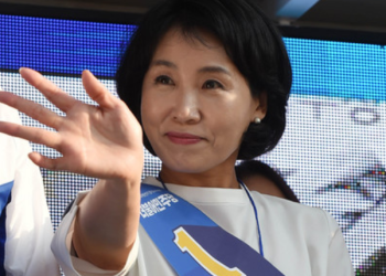 예결위서 이틀째 ‘김혜경 의혹’ 공세…”왕과 왕비로 군림”