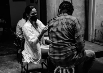 세계 인구 절반 백신 완전 접종…격차는 여전