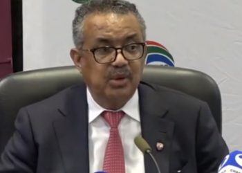 “올해 중반까지 세계인구 70% 백신 맞아야 팬데믹 끝나”