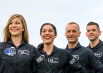 스페이스X, 폴라리스 계획 발표…11월 민간 최장거리 우주여행