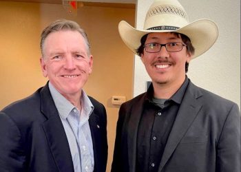 NYT “‘큐어넌’ 창시자 Q는 애리조나 한인 가능성”.