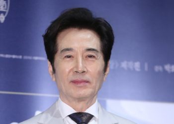 ’30살 연하’ 백윤식 前연인 “결혼·임신 계획했지만…”