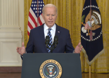 바이든 긴급연설 ” 전쟁 택한 푸틴과 대화 안해.. 제재, 고통스러울 것”