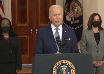 미 역사상 최초 흑인 여성 대법관 탄생