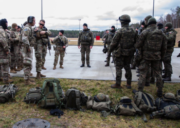 바이든이 파병하지 않는 진짜 이유..우크라, 홀로 고군분투…