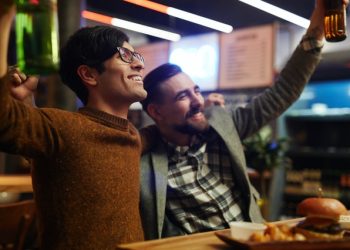 슈퍼볼 특수 있었나..”다가오는 야구 시즌 기대”