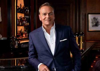 억만장자 릭 카루소 LA 시장 선거 출사표