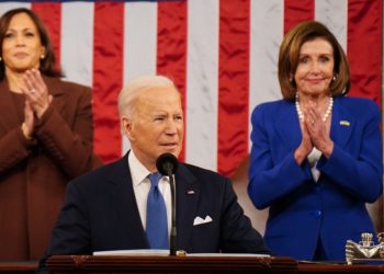 바이든 첫 국정연설 “푸틴, 심각한 오판..책임 물을 것”