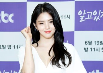 “딸 실명계좌 사용”모친 사기 피소…한소희 “책임질 수 없어”