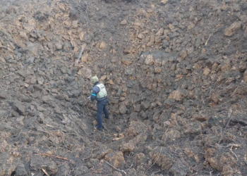 마리우폴, 시신 넘쳐나 집단 매장