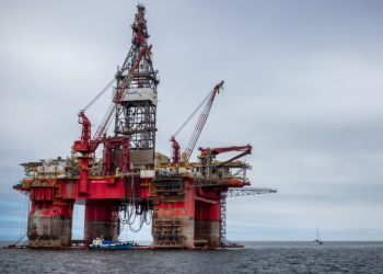 국제유가 7% 급락, 100달러 아래…휴전협상 주목