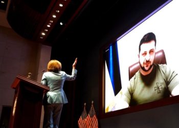 젤렌스키 “우크라이나는 매일 9·11” 연방의회서 화상연설