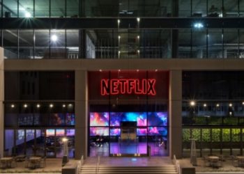 “언제는 나눠보라더니”…넷플릭스, 계정공유 막히나