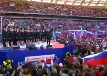 푸틴, 20만명 모아놓고 “우크라전 정당하다”(영상)